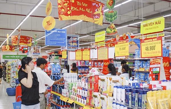 Nhiều mặt hàng được đưa ra phục vụ thị trường Tết. Ảnh: CTV