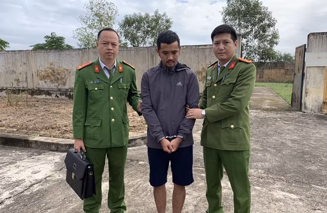 Cán bộ Công an trực tiếp truy bắt hỏi cung đối tượng Nguyễn Xuân Trí.