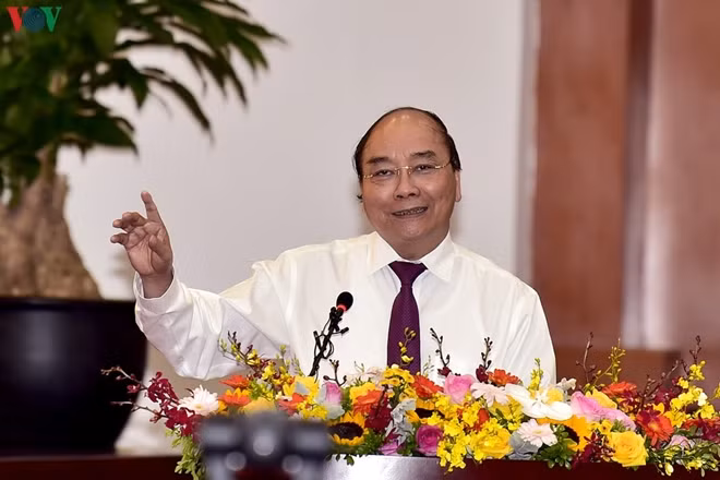 Thủ tướng Nguyễn Xuân Phúc phát biểu chỉ đạo hội nghị.