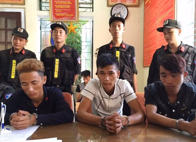 Ba đối tượng bị bắt giữ.
