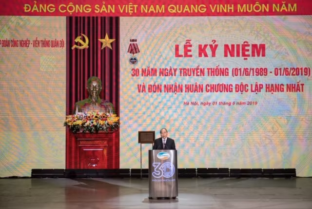Thủ tướng Nguyễn Xuân Phúc phát biểu tại lễ Kỳ niệm 30 năm ngày thành lập Tập đoàn Công nghiệp - Viễn thông Quân đội. Thủ tướng Nguyễn Xuân Phúc phát biểu tại lễ Kỳ niệm 30 năm ngày thành lập Tập đoàn Công nghiệp - Viễn thông Quân đội.