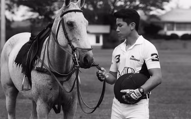 Abdul Mateen - hoàng tử Brunei tham dự bộ môn polo.