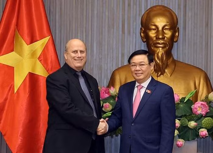 Hoàn thiện, vận hành hiệu quả cơ chế phòng, chống rửa tiền, tài trợ khủng bố