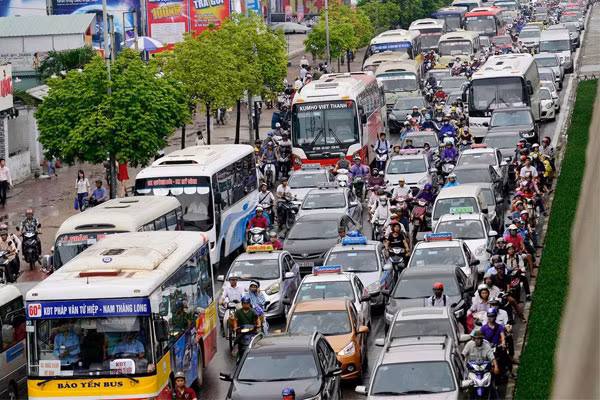 Hà Nội sẽ tính toán kỹ lưỡng hơn việc thu hồi phương tiện cũ.