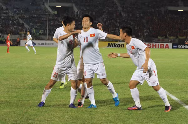Niềm vui ghi bàn của cầu thủ Việt Nam. Ảnh: Đ.H.