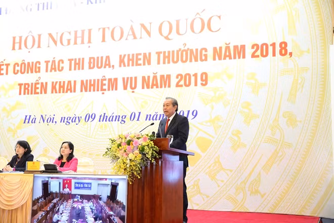 Uỷ viên Bộ Chính trị, Phó Thủ tướng Thường trực Chính phủ Trương Hoà Bình phát biểu tại hội nghị. Ảnh: VGP
