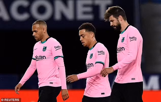.... nhưng Barca giờ chỉ còn là cái bóng của chính mình.