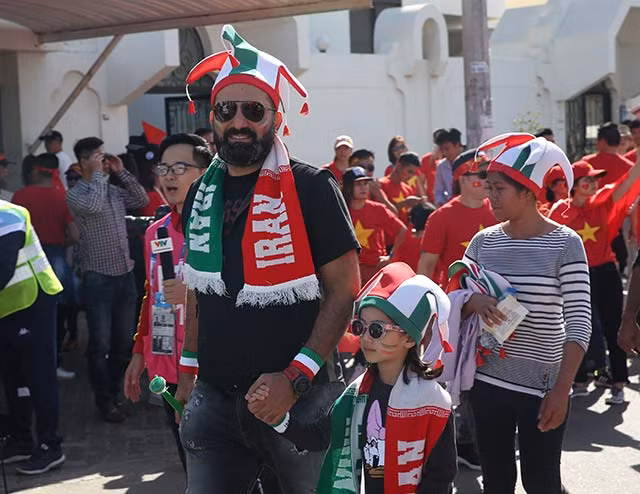 Các CĐV Iran tại Asian Cup 2019. Ảnh: AFC.