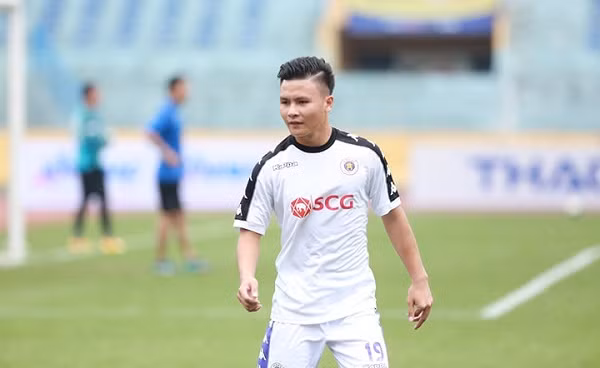 Quang Hải không có tên trong đội hình xuất phát của Hà Nội. Ảnh: VNE