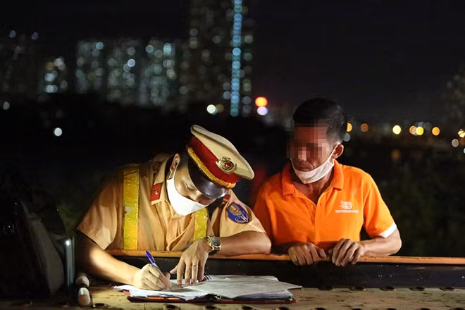 Anh N. cho biết trước khi tham gia giao thông, anh có uống một cốc bia do đó đã vi phạm.