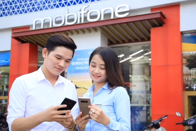 Samsung Galaxy Note 8 sẽ được bày bán tại các cửa hàng của MobiFone trên toàn quốc từ ngày 29-9.