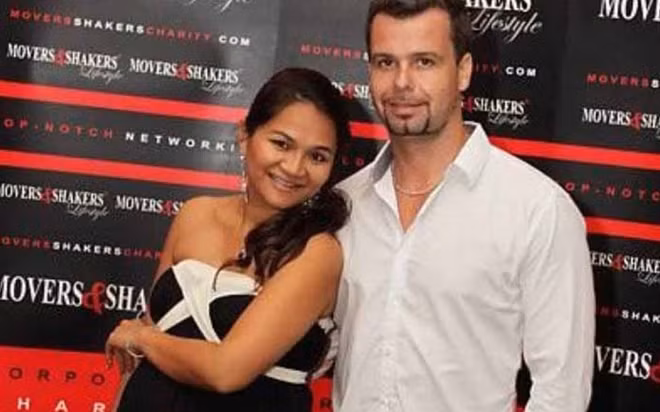 Luke Cook (35 tuổi) mang quốc tịch Australia và vợ Kanyarat Wechapitak.