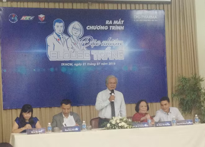 TS. BS Lê Trường Giang phát biểu về gameshow "Đặc nhiệm Blouse trắng".