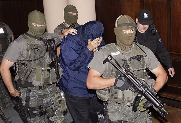 Bắt giữ Yuri Brodsky (tình nghi là điệp viên của “Mossad” ở Ba Lan).