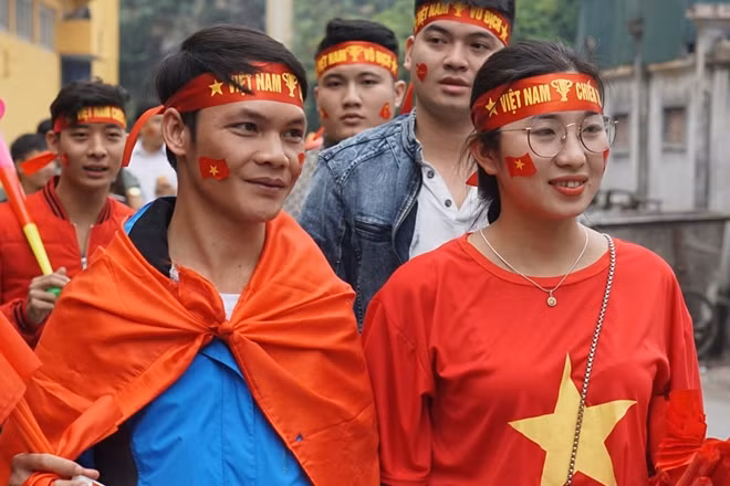 VFF sẽ chủ động cơ cấu một số lượng vé nhất định cho các nhóm CĐV Việt Nam . Ảnh: B.N