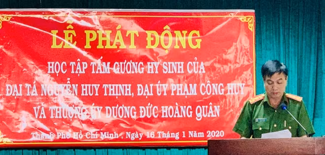Đại tá, TS Đặng Văn Tám, Phó hiệu trưởng Trường Đại học CSND phát biểu tại lễ phát động.
