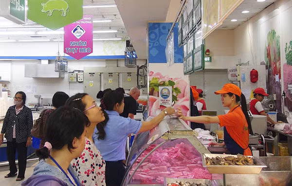 Nhóm hàng lương thực, thực phẩm được hệ thống siêu thị dự trữ nhiều nhất để cung ứng cho thị trường Tết.