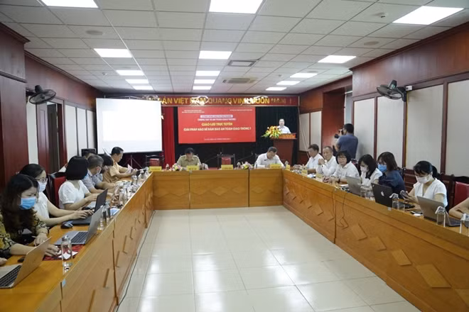 Quang cảnh buổi giao lưu trực tuyến.