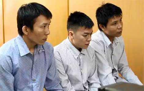 Ba bị cáo tại phiên xử.