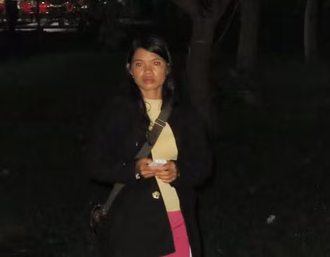 Chị Phạm Thị Sen trao đổi với phóng viên.