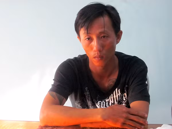 Phan Khắc Vy tại cơ quan điều tra.