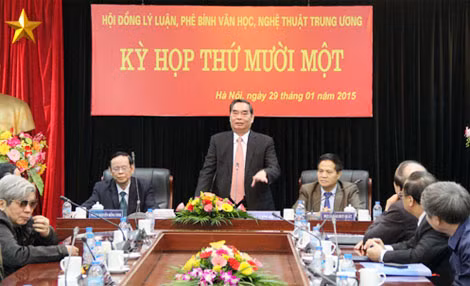 Đồng chí Lê Hồng Anh, Ủy viên Bộ Chính trị, Thường trực Ban Bí thư phát biểu tại hội nghị.