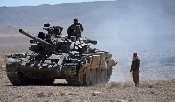 Quân đội Syria đang tấn công IS ở phía Đông Damascus