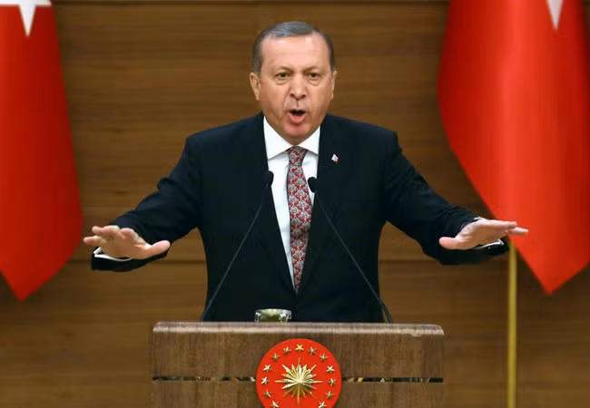 Tổng thống Erdogan tuyên bố ông sẽ xử nghiêm những người tham gia cuộc đảo chính lật đổ chính phủ
