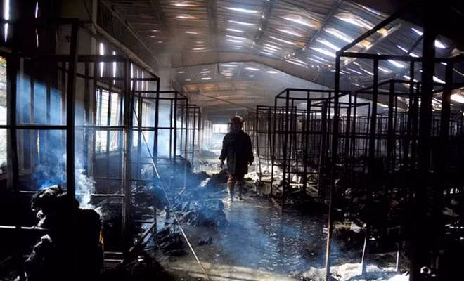 Hiện trường vụ cháy (Ảnh: AFP)