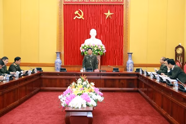Thứ trưởng Bùi Văn Thành phát biểu tại cuộc họp