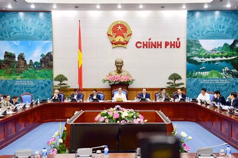 Thủ tướng Nguyễn Tấn Dũng yêu cầu cải cách mạnh thủ tục hải quan.