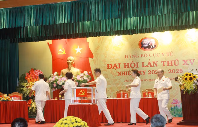 Đạ ihội bỏ phiếu bầu BCH Đảng bộ Cục nhiệm kỳ 2020-2025.