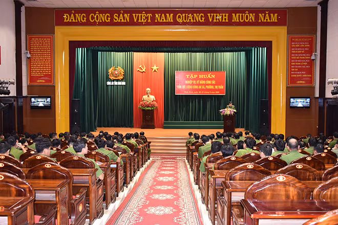 Toàn cảnh lớp tập huấn.