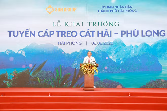 Phó Thủ tướng Thường trực Chính Phủ Trương Hòa Bình phát biểu tại Lễ khai trương.