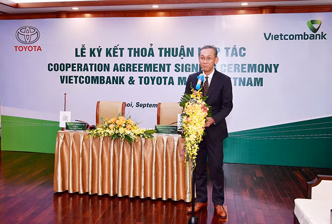 Tổng Giám đốc Toyota VN Hiroyuki Ueda phát biểu. Tổng Giám đốc Toyota VN Hiroyuki Ueda phát biểu.
