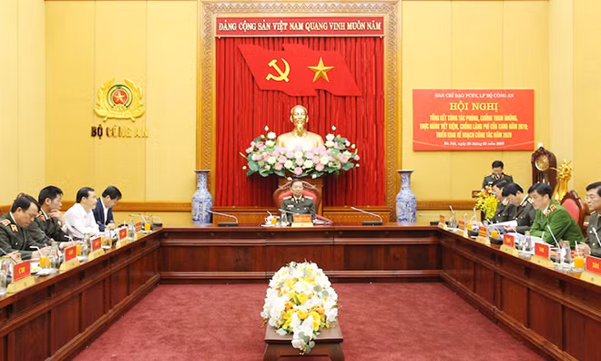 Toàn cảnh hội nghị.