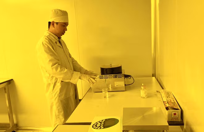 DS. Phan Kế Sơn thử nghiệm chế tạo hệ nano Ba kích.