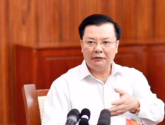 Bộ trưởng Bộ Tài chính Đinh Tiến Dũng.
