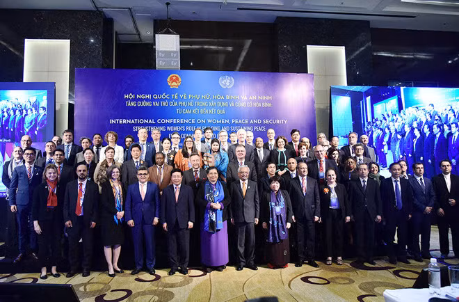 Các đại biểu tham dự hội nghị.