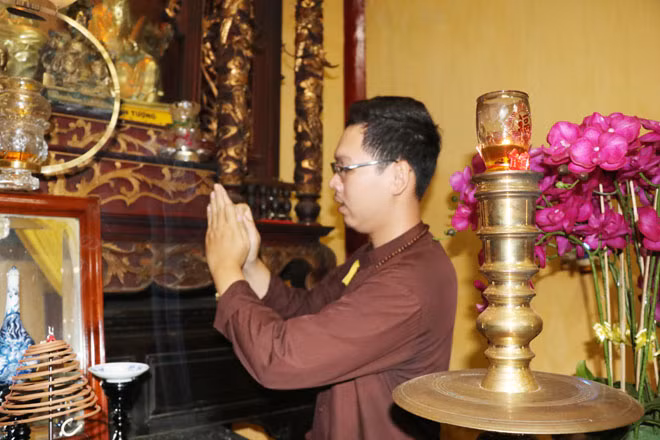 Thầy Thiện Đức.