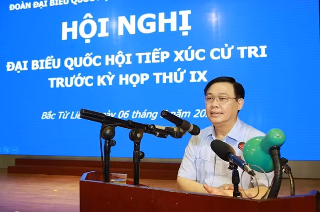 Bí thư Thành uỷ Hà Nội trả lời kiến nghị cử tri.