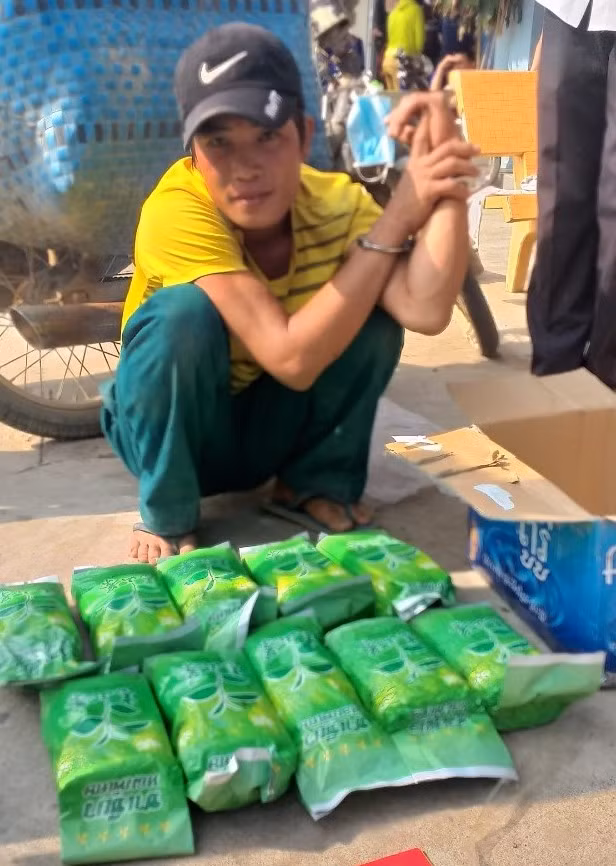 Chạy cùng số ma tuý bị bắt giữ.