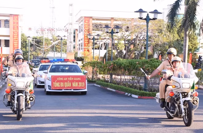 Công an tỉnh Tiền Giang tổng ra quân năm 2019.