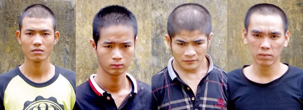 Các đối tượng tại cơ quan Công an.