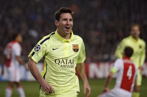 Ngày 05/11/2014: Messi san bằng kỷ lục ghi 71 bàn của Raul ở Champions League khi lập cú đúp trong trận Barca hạ Ajax 2-0.