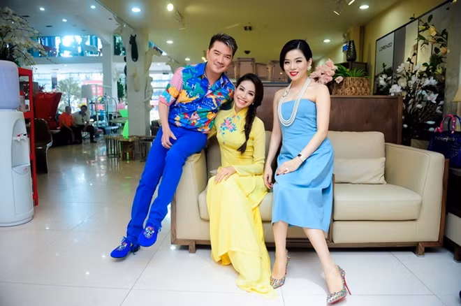 Cả 3 đã có những giây phút trò truyện vui vẻ tại Phố Xinh trước giờ ghi hình.