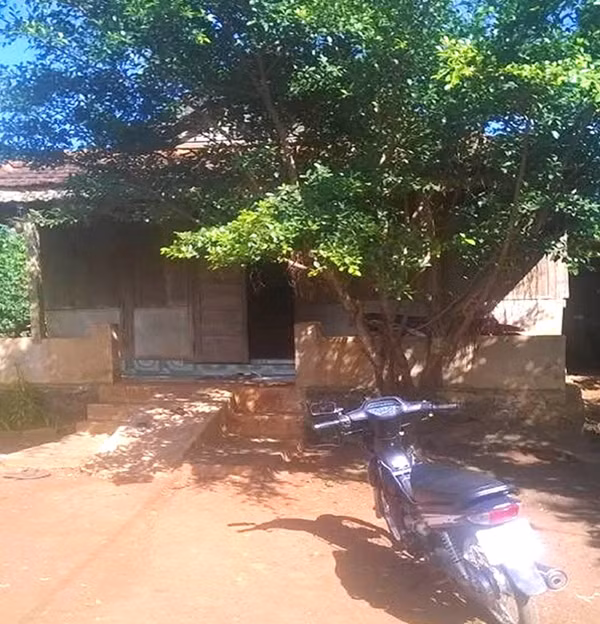 Ngôi nhà của chị H. nơi xảy ra vụ việc. (Ảnh do CA cung cấp).