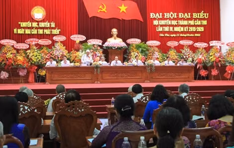 Các đại biểu tham dự Đại hội đại biểu Hội khuyến học TP.Cần Thơ.