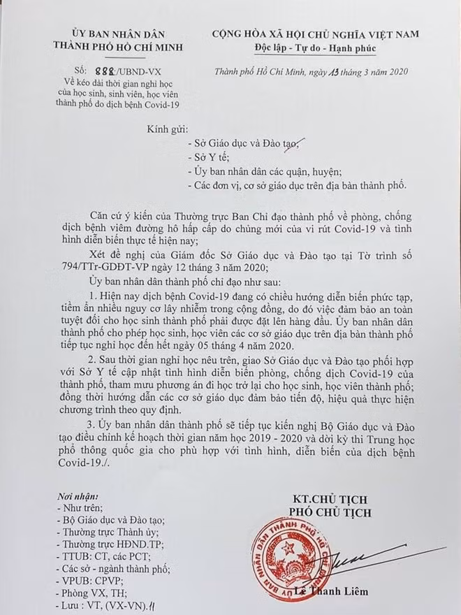 Việc cho học sinh nghỉ học tiếp nhằm đảm bảo an toàn nhất cho học sinh trong tình hình diễn biến dịch phức tạp như hiện nay.