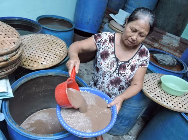 Nghề làm nước mắm Nam Ô truyền thống vừa được đưa vào Danh mục di sản văn hóa phi vật thể quốc gia…